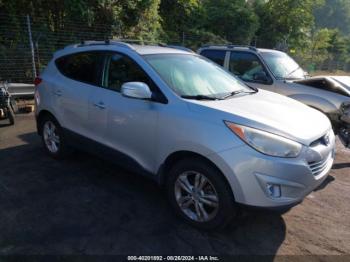  Salvage Hyundai TUCSON