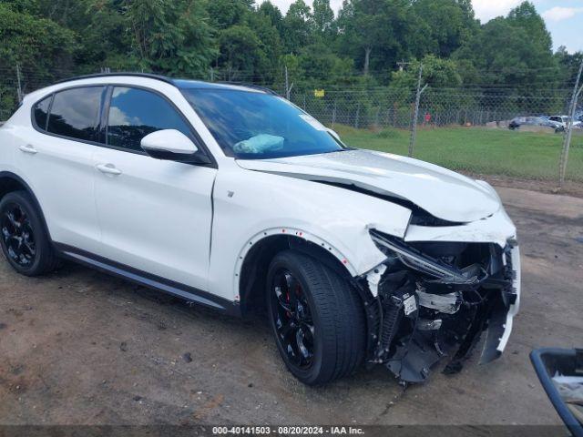  Salvage Alfa Romeo Stelvio