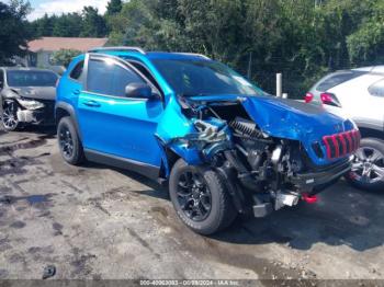  Salvage Jeep Cherokee