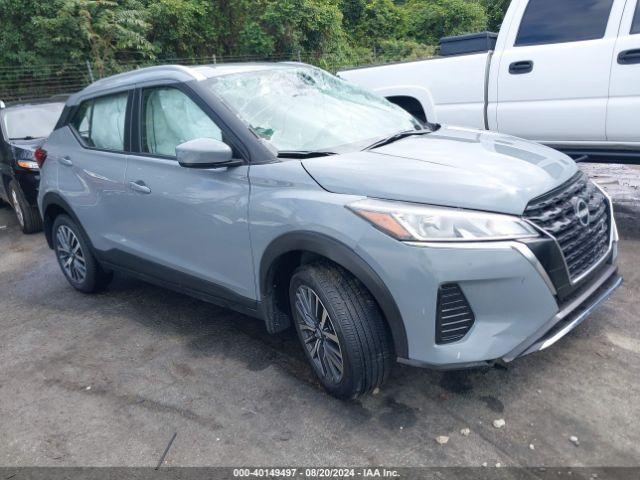  Salvage Nissan Kicks