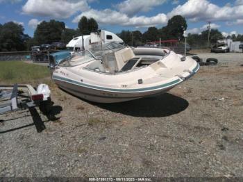  Salvage Larson 234 Larson Dk Boat