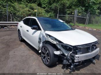  Salvage Nissan Maxima