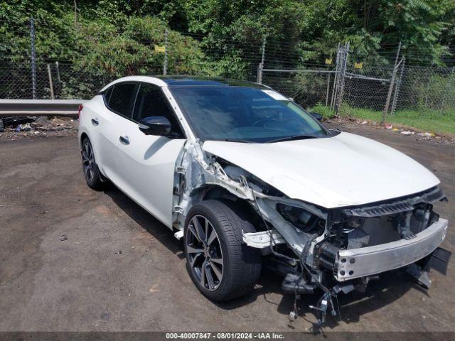  Salvage Nissan Maxima