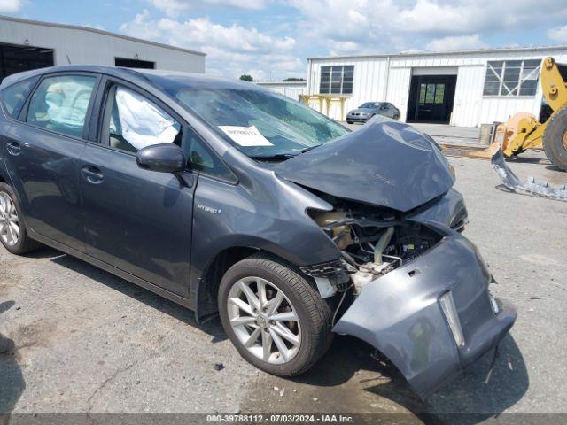  Salvage Toyota Prius v