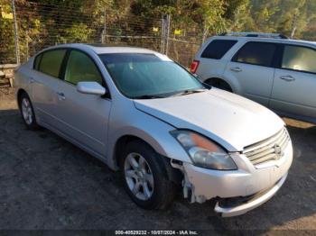  Salvage Nissan Altima