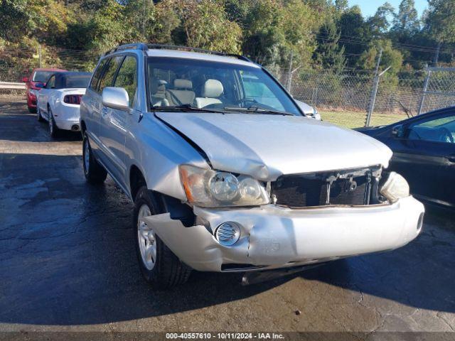  Salvage Toyota Highlander