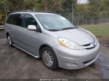  Salvage Toyota Sienna