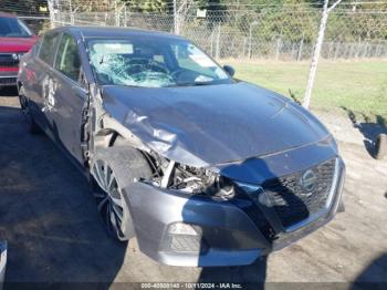  Salvage Nissan Altima