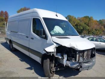  Salvage Mercedes-Benz Sprinter 2500