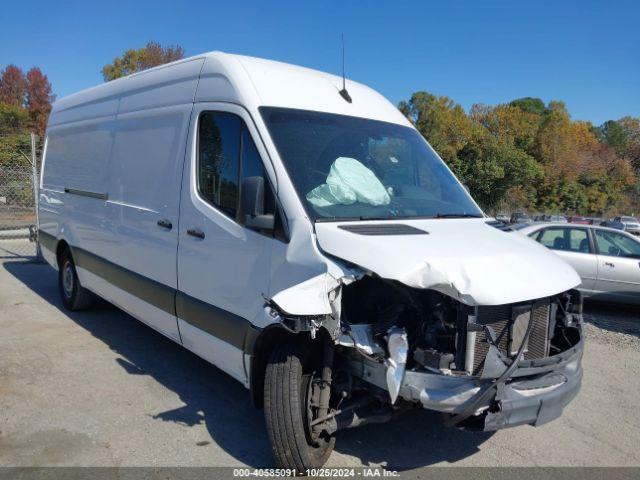  Salvage Mercedes-Benz Sprinter 2500