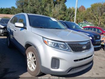  Salvage Kia Sorento