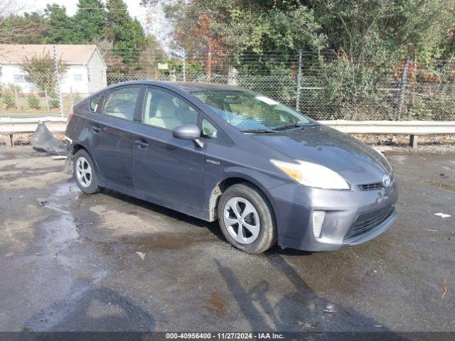  Salvage Toyota Prius