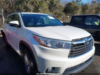  Salvage Toyota Highlander