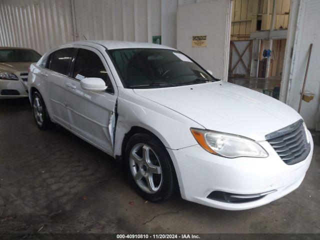  Salvage Chrysler 200