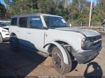  Salvage Ford Bronco