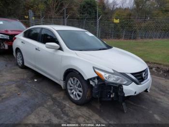  Salvage Nissan Altima