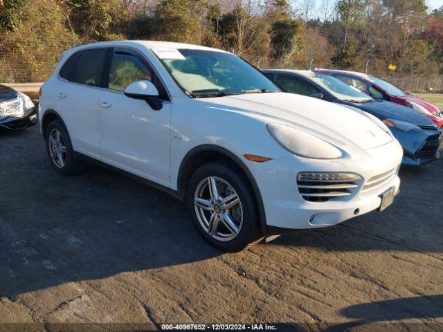  Salvage Porsche Cayenne