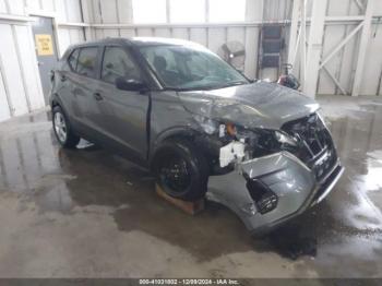  Salvage Nissan Kicks