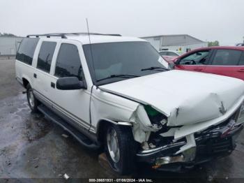  Salvage GMC Suburban 1500