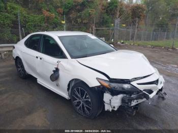  Salvage Toyota Camry