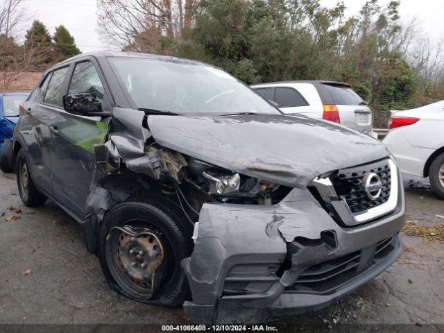  Salvage Nissan Kicks