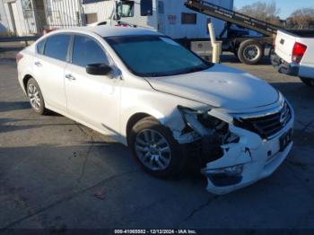  Salvage Nissan Altima