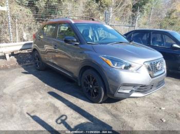  Salvage Nissan Kicks