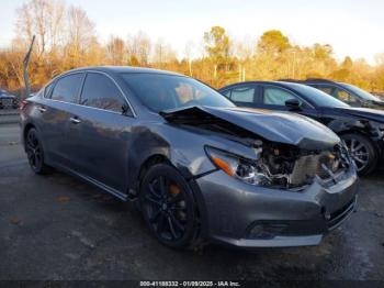  Salvage Nissan Altima