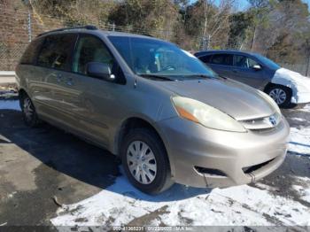  Salvage Toyota Sienna