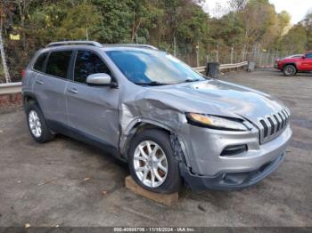  Salvage Jeep Cherokee