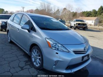  Salvage Toyota Prius v