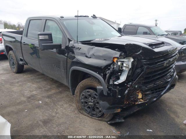  Salvage Chevrolet Silverado 2500