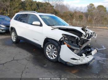  Salvage Jeep Cherokee