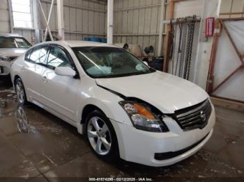  Salvage Nissan Altima