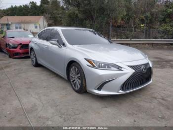  Salvage Lexus Es