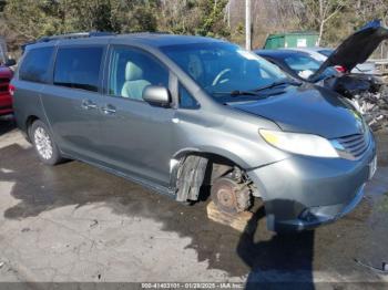  Salvage Toyota Sienna