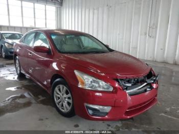  Salvage Nissan Altima