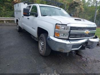  Salvage Chevrolet Silverado 2500