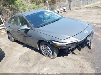  Salvage Hyundai ELANTRA