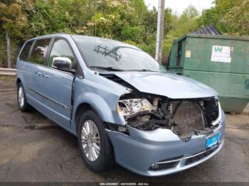  Salvage Chrysler Town & Country
