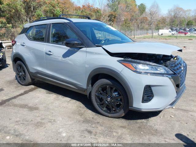  Salvage Nissan Kicks