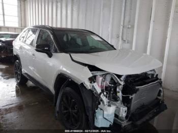  Salvage Toyota RAV4
