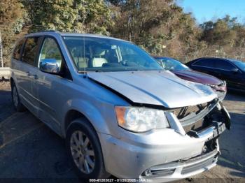  Salvage Chrysler Town & Country