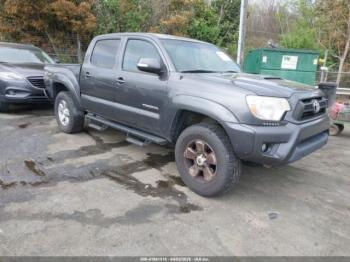  Salvage Toyota Tacoma