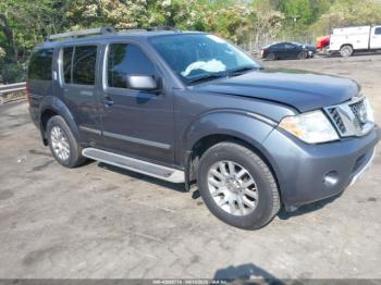  Salvage Nissan Pathfinder