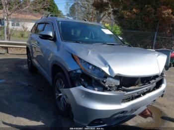  Salvage Toyota Highlander