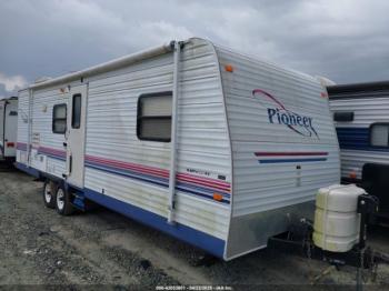  Salvage Fleetwood Pioneer