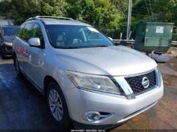  Salvage Nissan Pathfinder