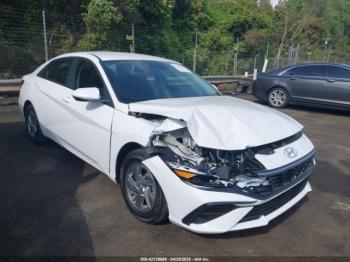  Salvage Hyundai ELANTRA