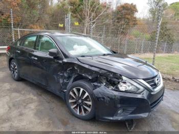  Salvage Nissan Altima